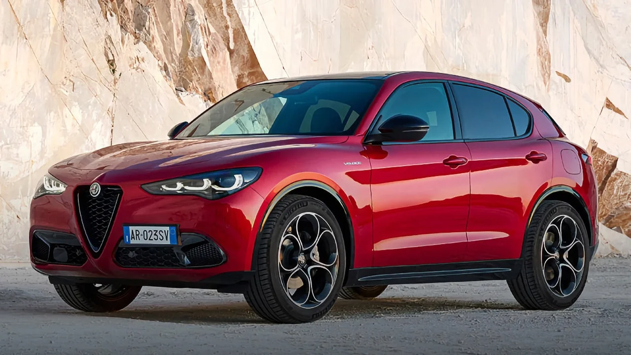 Verkaufen Sie Ihren Alfa Romeo STELVIO zum besten Preis in der Schweiz Gebrauchter Alfa Romeo STELVIO - Verkaufen Sie Ihren Alfa Romeo in der Schweiz | CompriamoAuto.ch