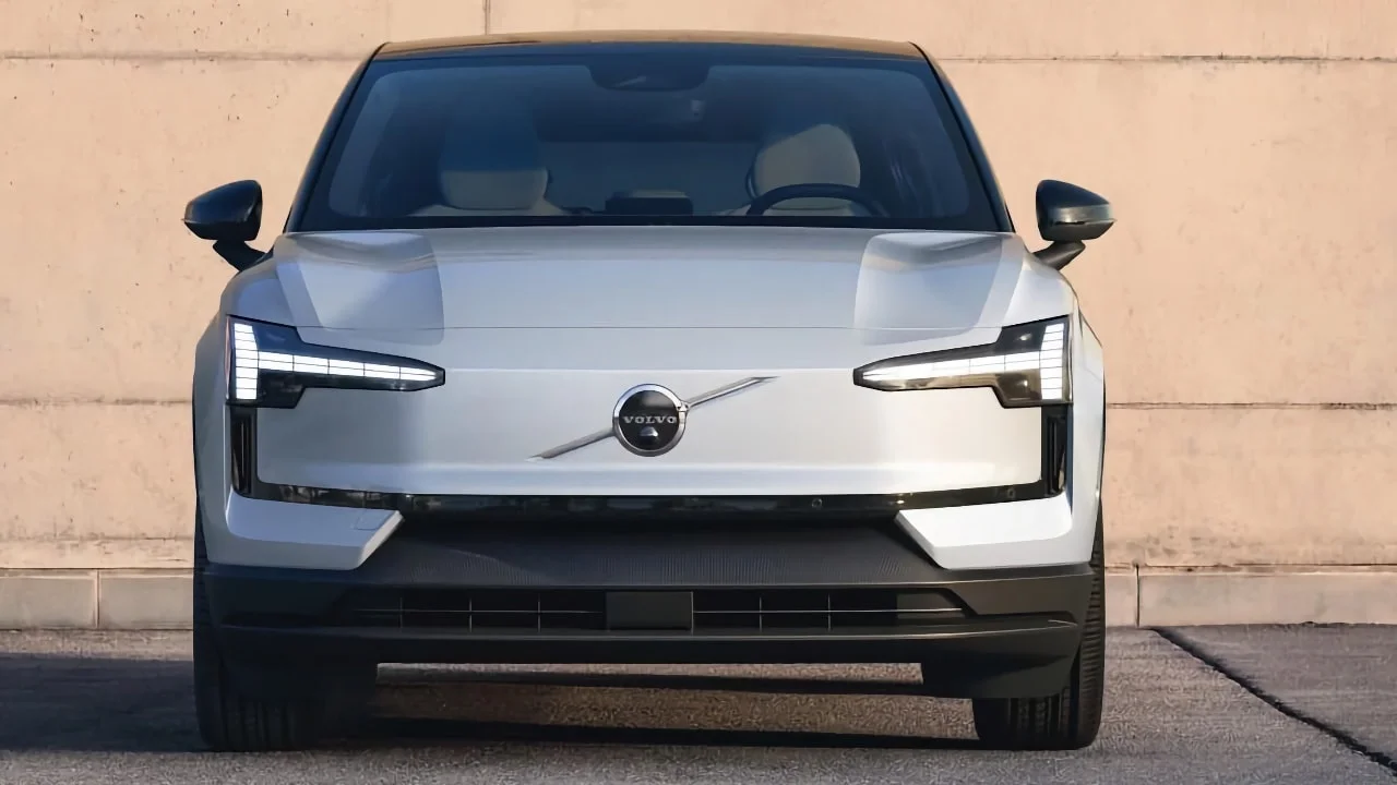 Verkaufen Sie Ihren Volvo EX30 zum besten Preis in der Schweiz Gebrauchter Volvo EX30 - Verkaufen Sie Ihren Volvo in der Schweiz | CompriamoAuto.ch